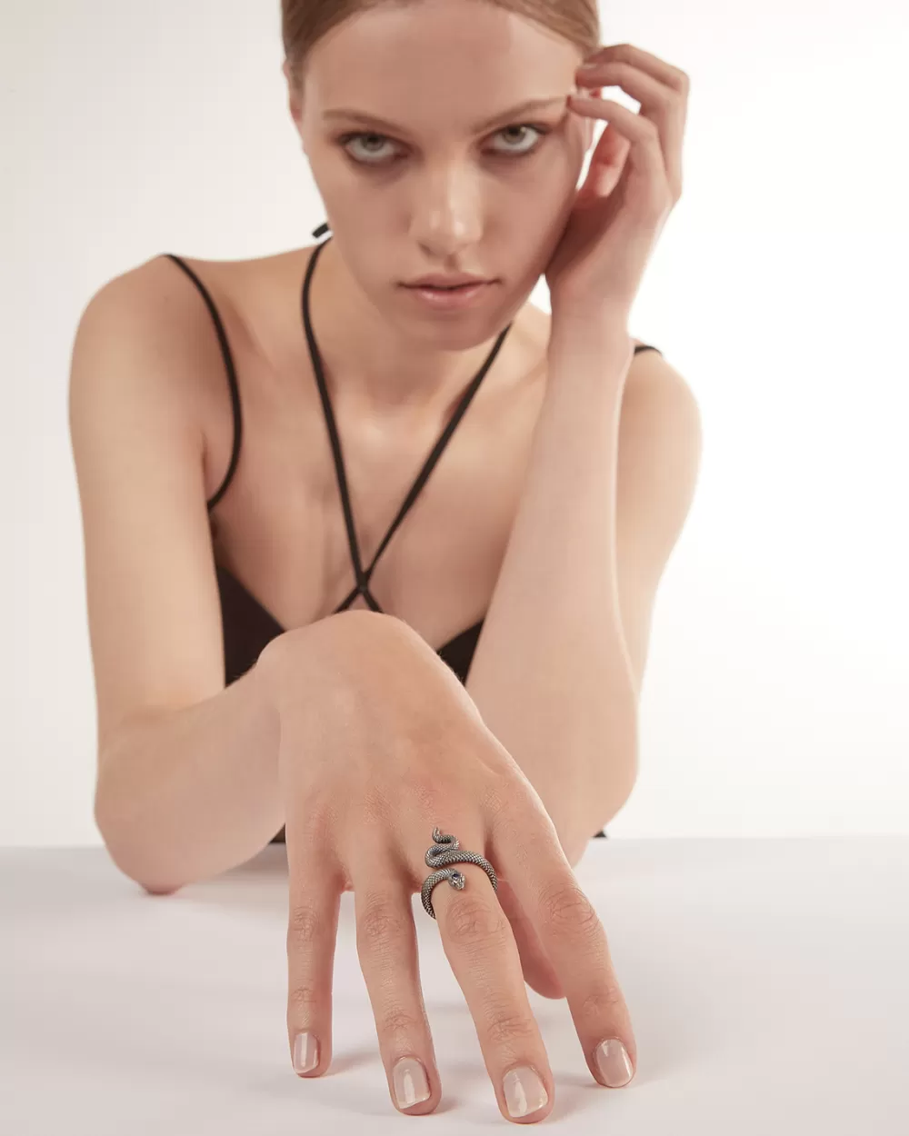 Nove25 Anello Serpente Con Pietra Blu
